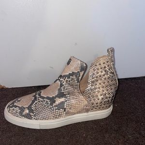 Steve Madden - Size 10 Bootie . Brand New.